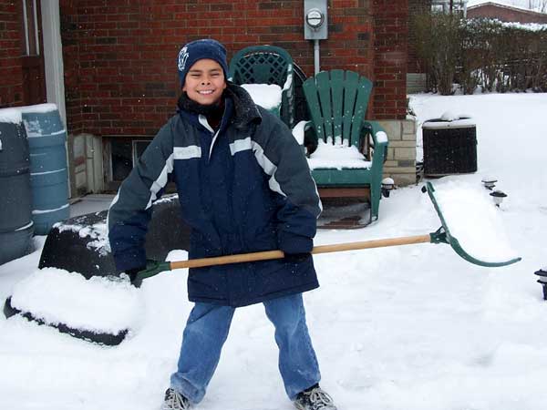 20070125 Kids out in the snow 01