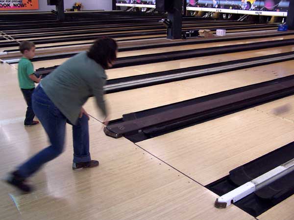 20060414 Bowling in Whitby 05